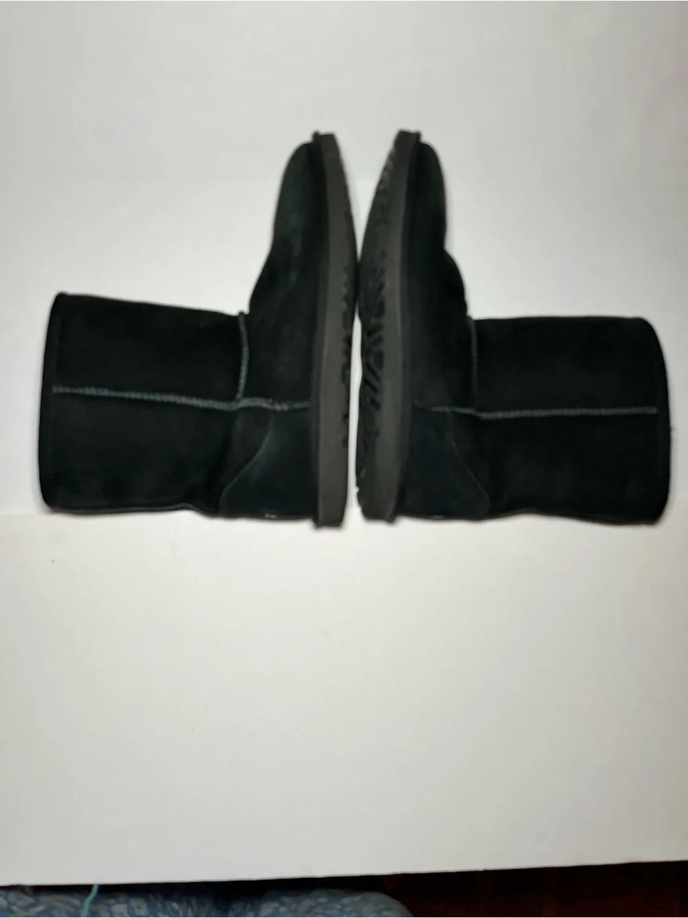 Uggs Classic II Black Short Boots Kids Sz 6~Womens Sz 8~Winter